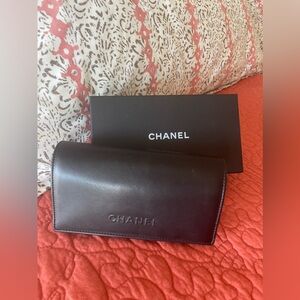 Excellent condition, like new case